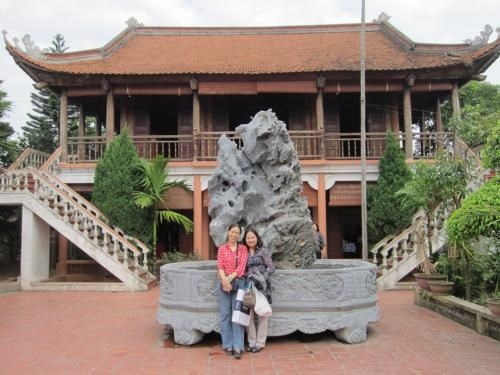 Mẫu thiết kế nhà gỗ 2 tầng hiện đại