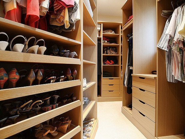 Chọn tủ quần áo đúng phong thủy cho nhà thịnh vượng, hạnh phúc bền lâu